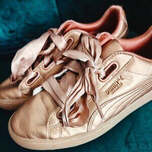 Puma Basket Heart Copper Rose Womens Casual Sneakers